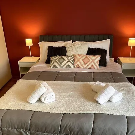 Spacious And Sunkissed 3br & 2 Bathrooms *