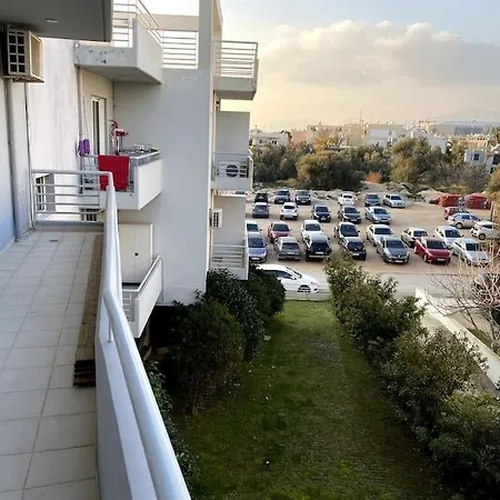 Spacious And Sunkissed 3br & 2 Bathrooms Apartment