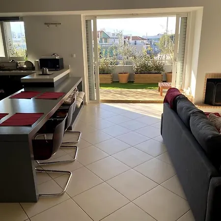 Spacious And Sunkissed 3br & 2 Bathrooms Apartment Athens