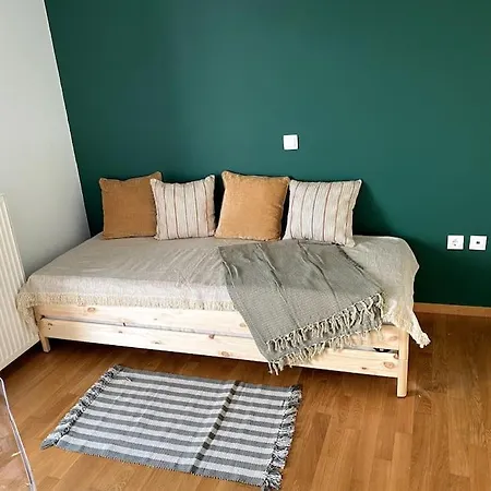 Spacious And Sunkissed 3br & 2 Bathrooms Apartment *
