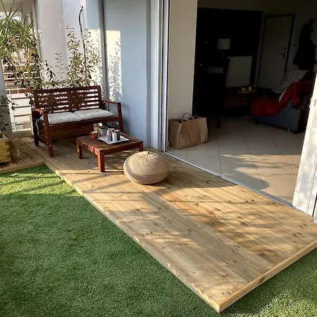 Spacious And Sunkissed 3br & 2 Bathrooms Apartment Athens